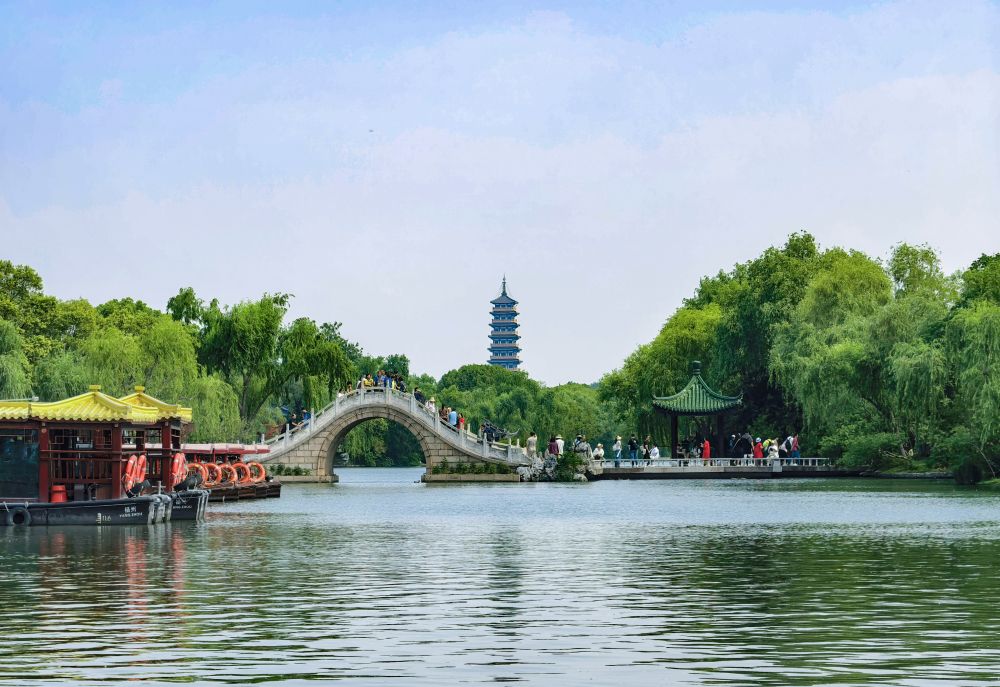 1758014576_5322 鉴黑担保网(jhdbw)·最具权威唯一维权担保平台